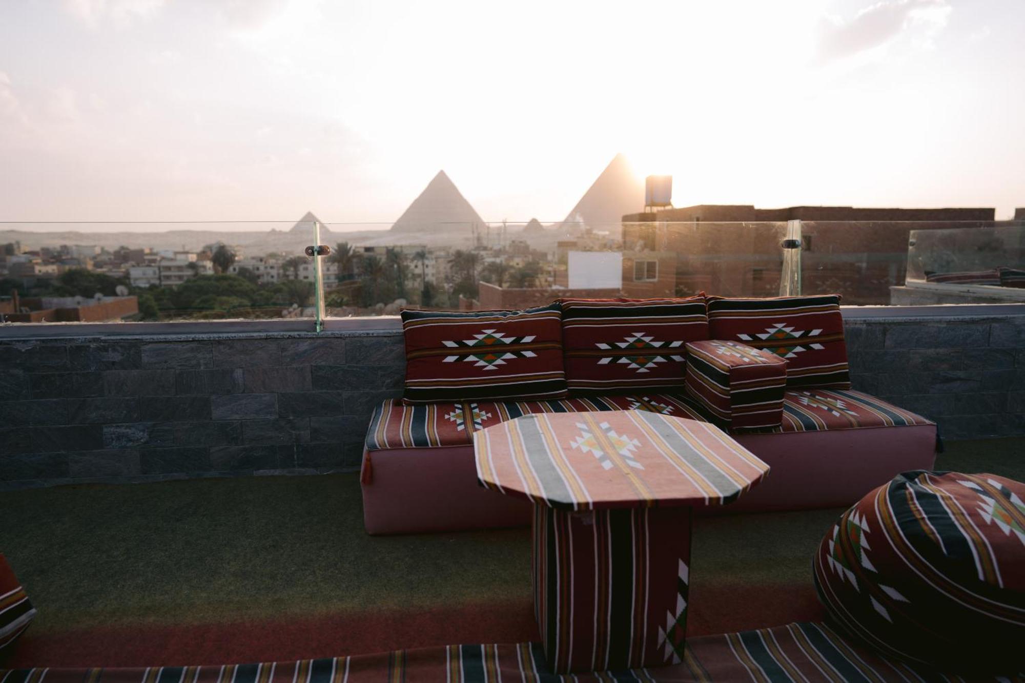 Tuya Pyramids Inn Kafret el-Gabal Екстериор снимка