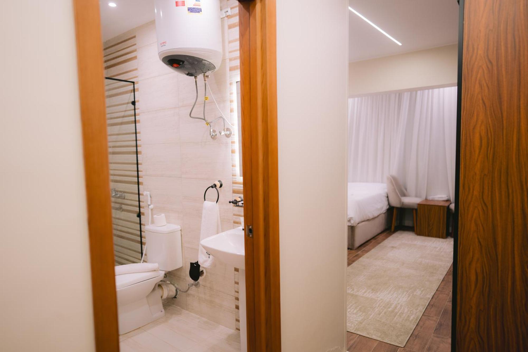 Tuya Pyramids Inn Kafret el-Gabal Екстериор снимка