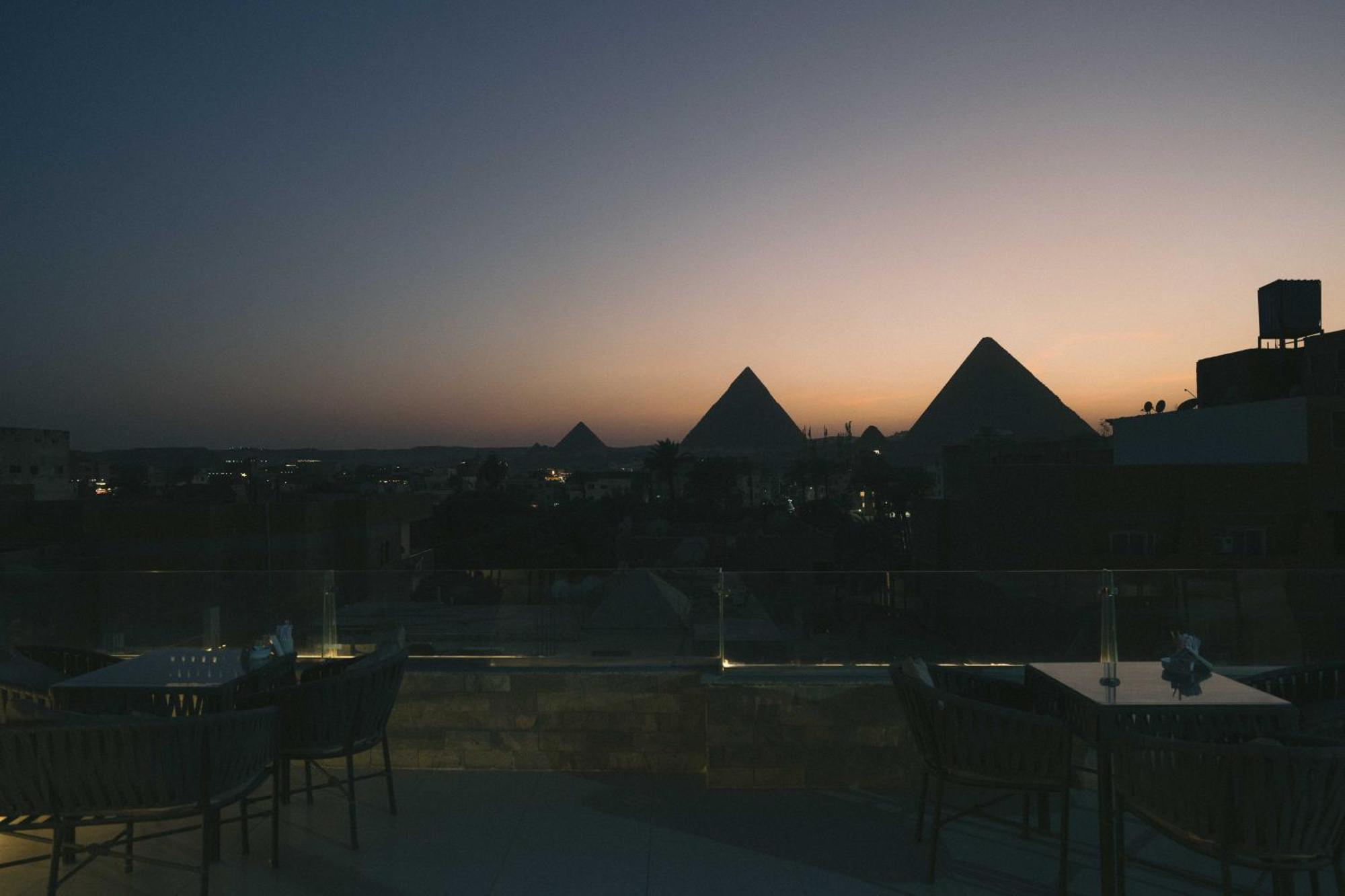 Tuya Pyramids Inn Kafret el-Gabal Екстериор снимка