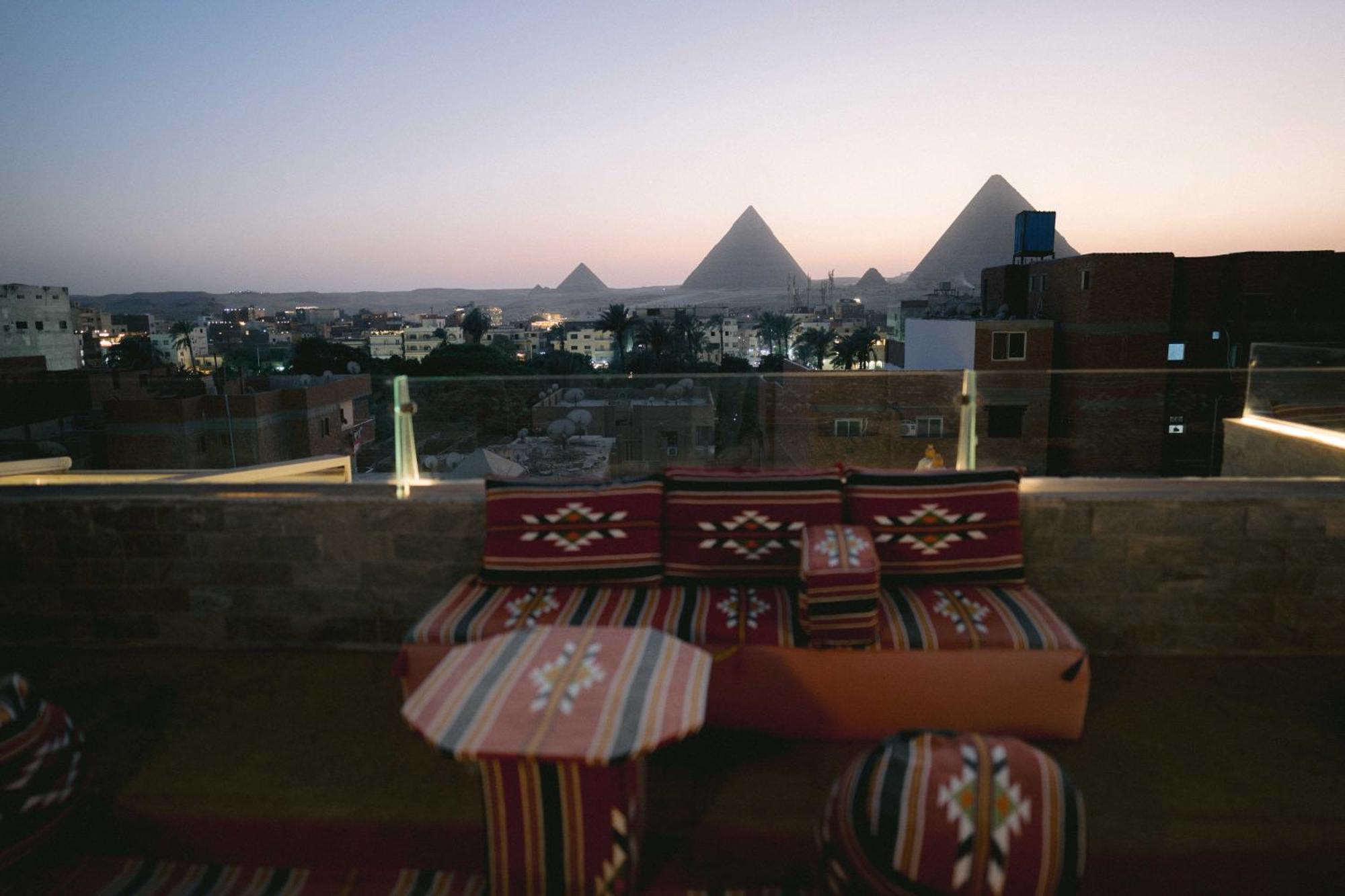 Tuya Pyramids Inn Kafret el-Gabal Екстериор снимка