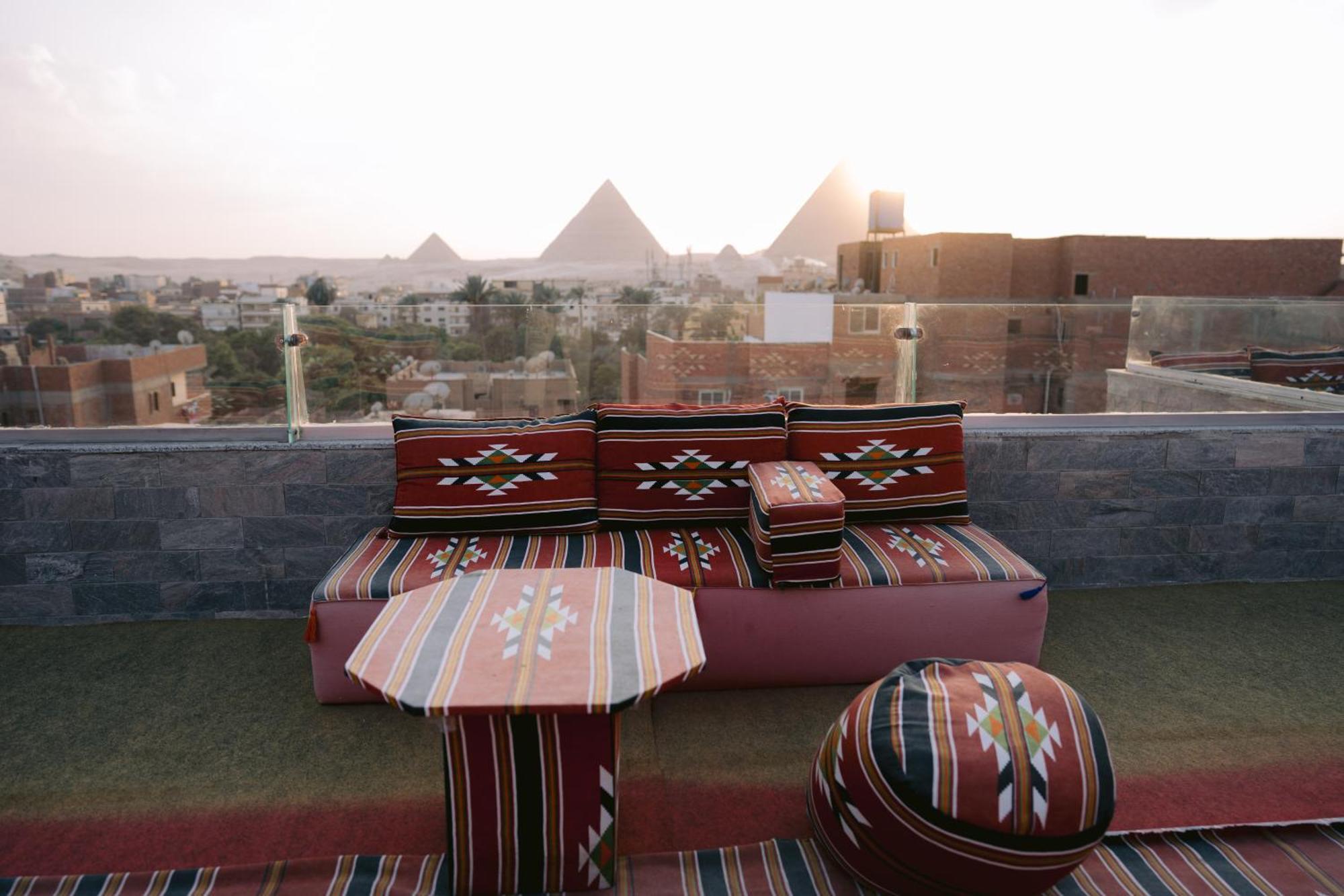 Tuya Pyramids Inn Kafret el-Gabal Екстериор снимка