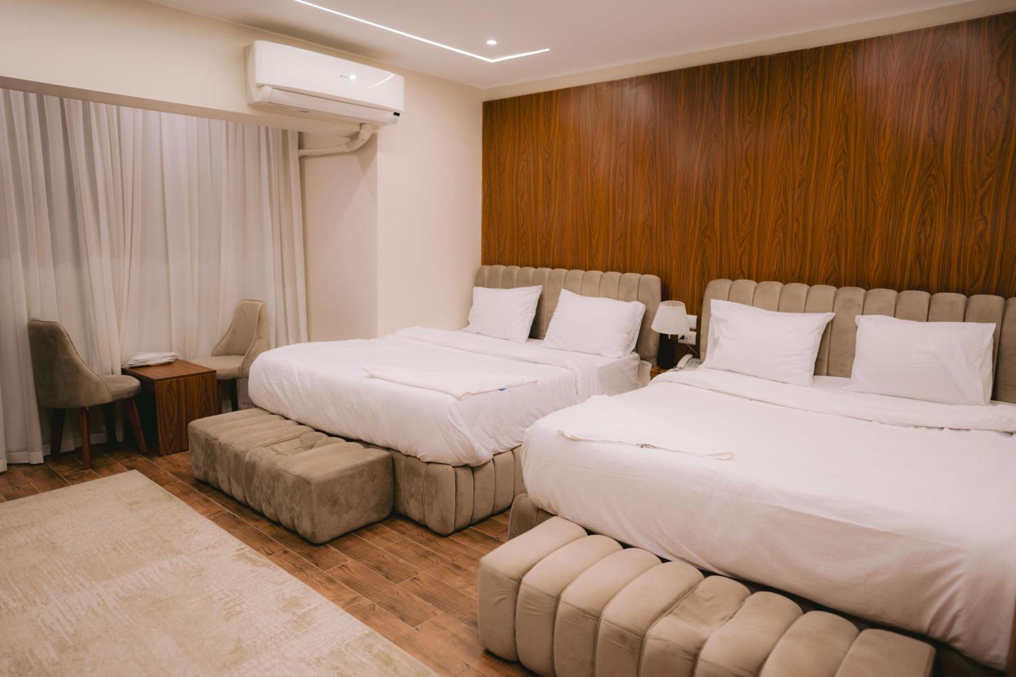 Tuya Pyramids Inn Kafret el-Gabal Екстериор снимка