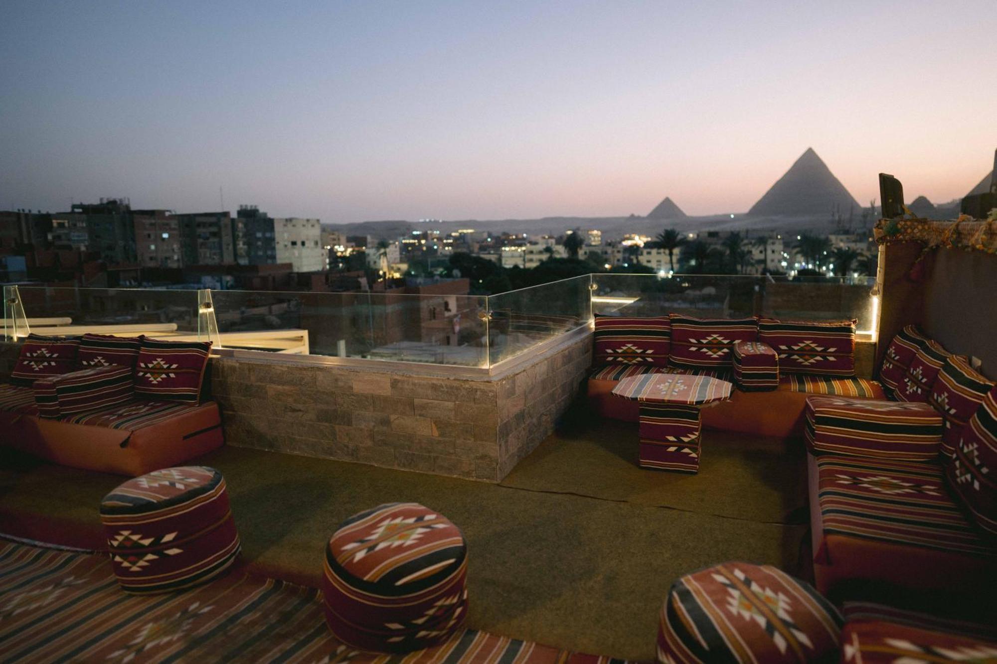 Tuya Pyramids Inn Kafret el-Gabal Екстериор снимка