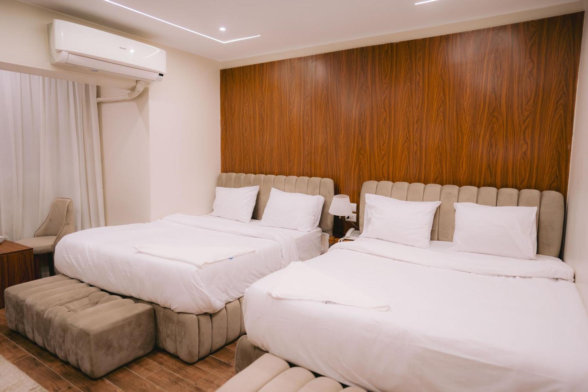 Tuya Pyramids Inn Kafret el-Gabal Екстериор снимка
