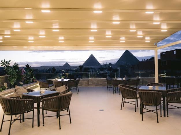 Tuya Pyramids Inn Kafret el-Gabal Екстериор снимка